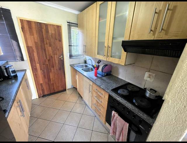 3 BEDROOM HOUSE FOR SALE IN THE ORCHARDS